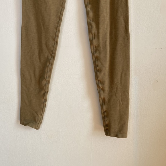 Alphalete Amplitfy Leggings - Picture 7 of 13